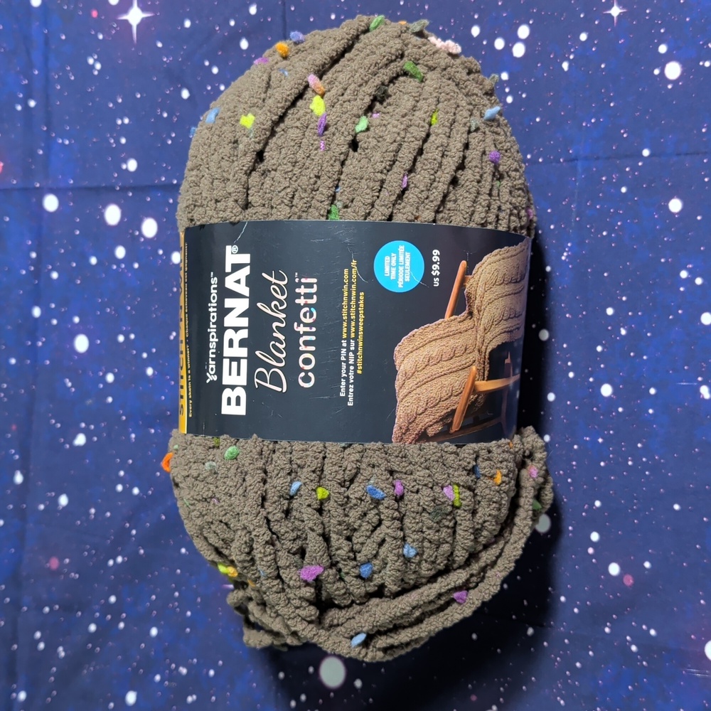 1 New Skein Bernat Blanket Confetti Yarn TAUPE CONFETTI 🤎 Discontinued RARE
